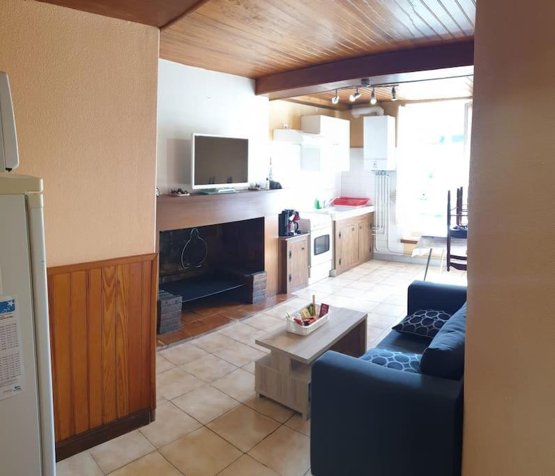 Appartement Plein Sud Au Rdc Avec Terrasse Et Parking Bagneres-de-Bigorre Ngoại thất bức ảnh