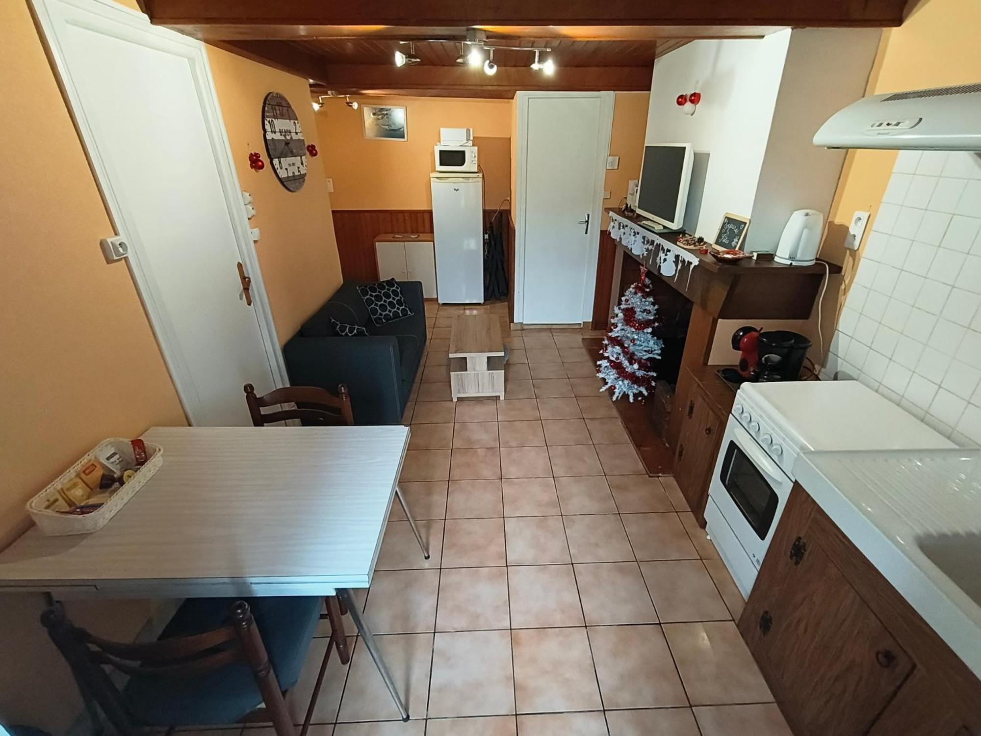 Appartement Plein Sud Au Rdc Avec Terrasse Et Parking Bagneres-de-Bigorre Ngoại thất bức ảnh